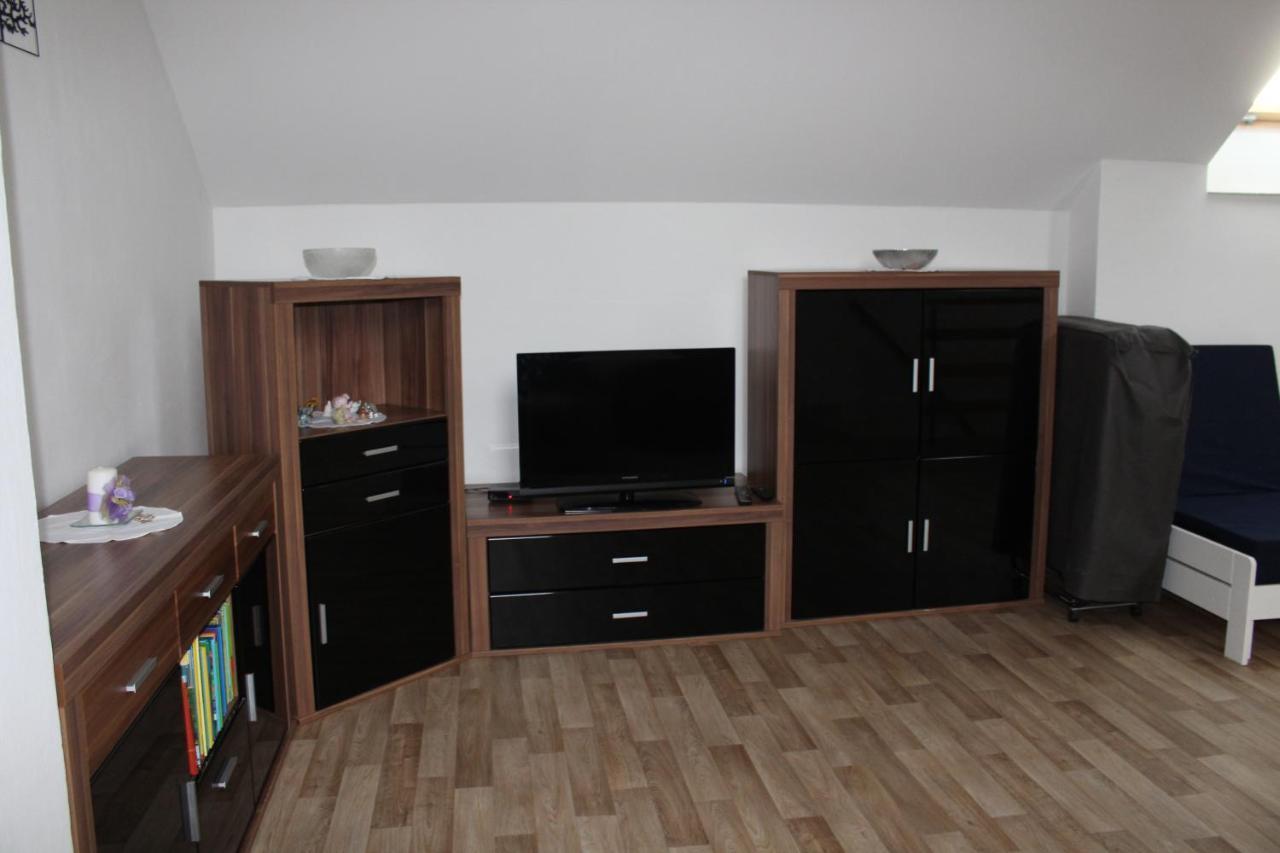 Apartman Rapotin, Jesenicka 296, 3Km Od Termalniho Parku Velke Losiny Buitenkant foto